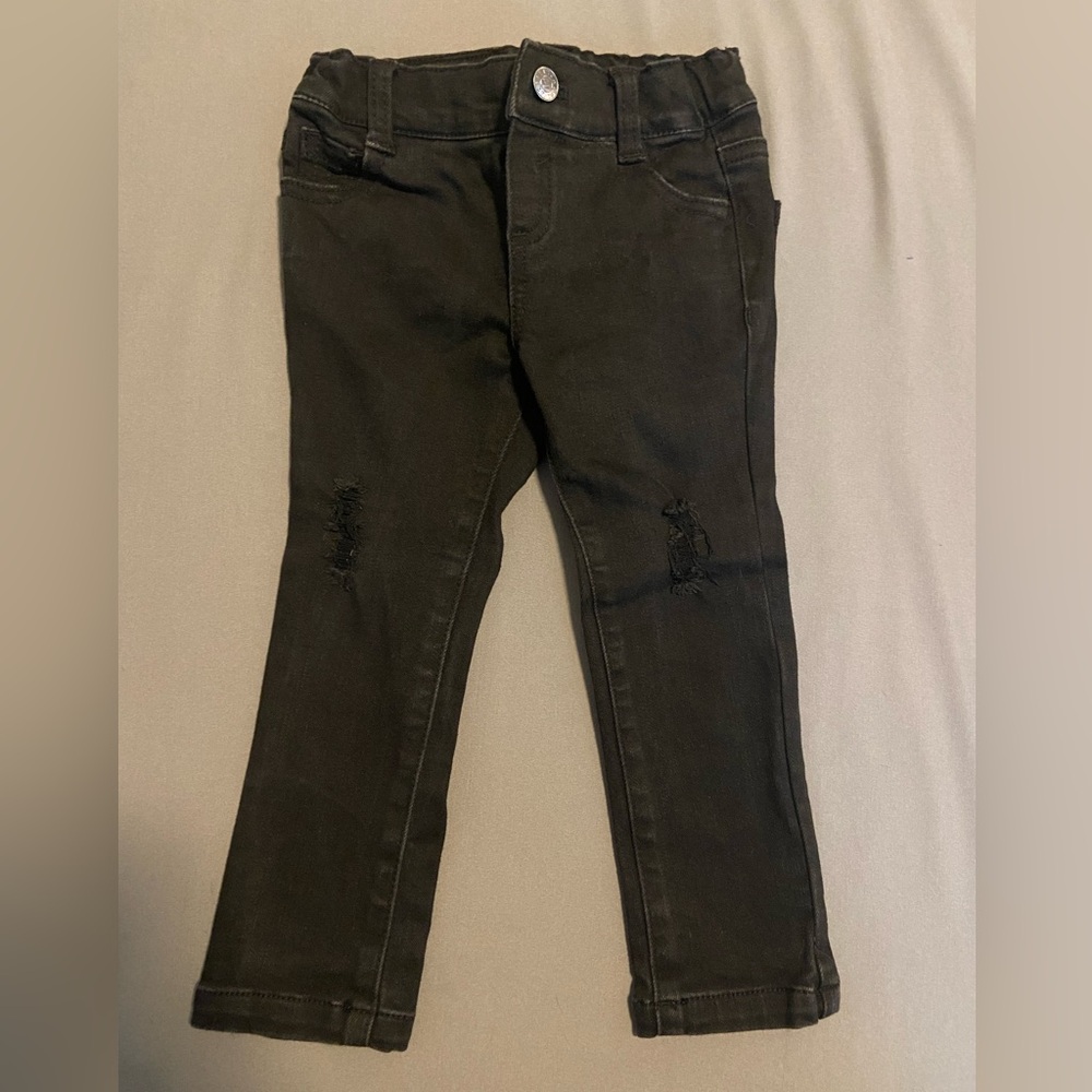VGUC Fletch Midnight Wash Distressed Denim Jeans